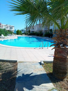 FLAMINGO Fabulous 2 bed apartment with swimming pool-Hosted by Sweetstay